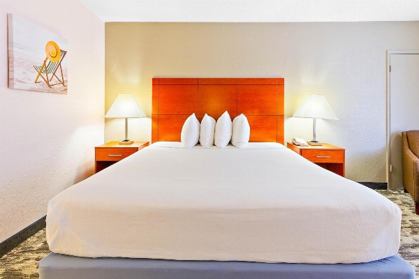 Best Western University Inn image 6