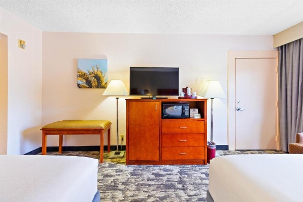 Best Western University Inn image 8